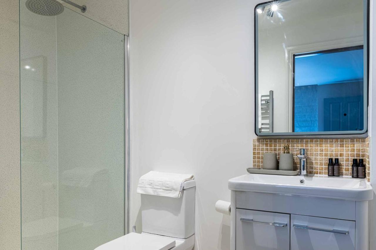 Stylish Modern 1 Bedroom, City Centre Bath Eksteriør bilde