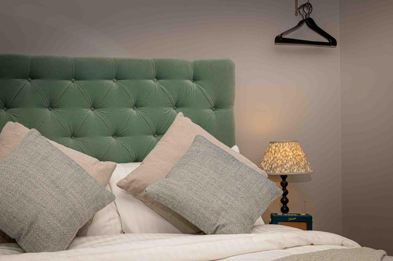 Stylish Modern 1 Bedroom, City Centre Bath Eksteriør bilde